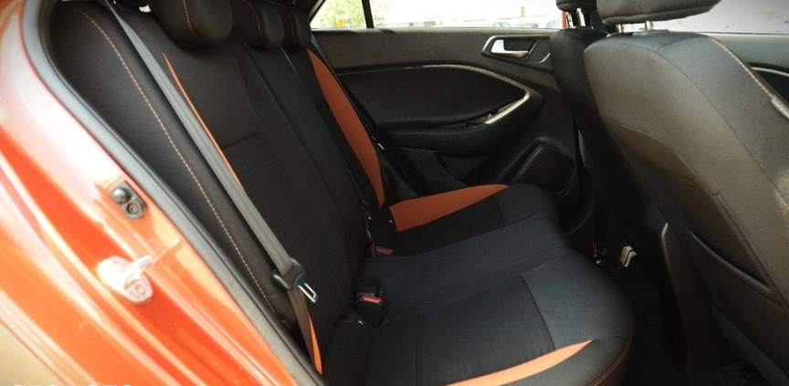Hyundai i20 cena 39900 przebieg: 56000, rok produkcji 2016 z Słupca małe 352